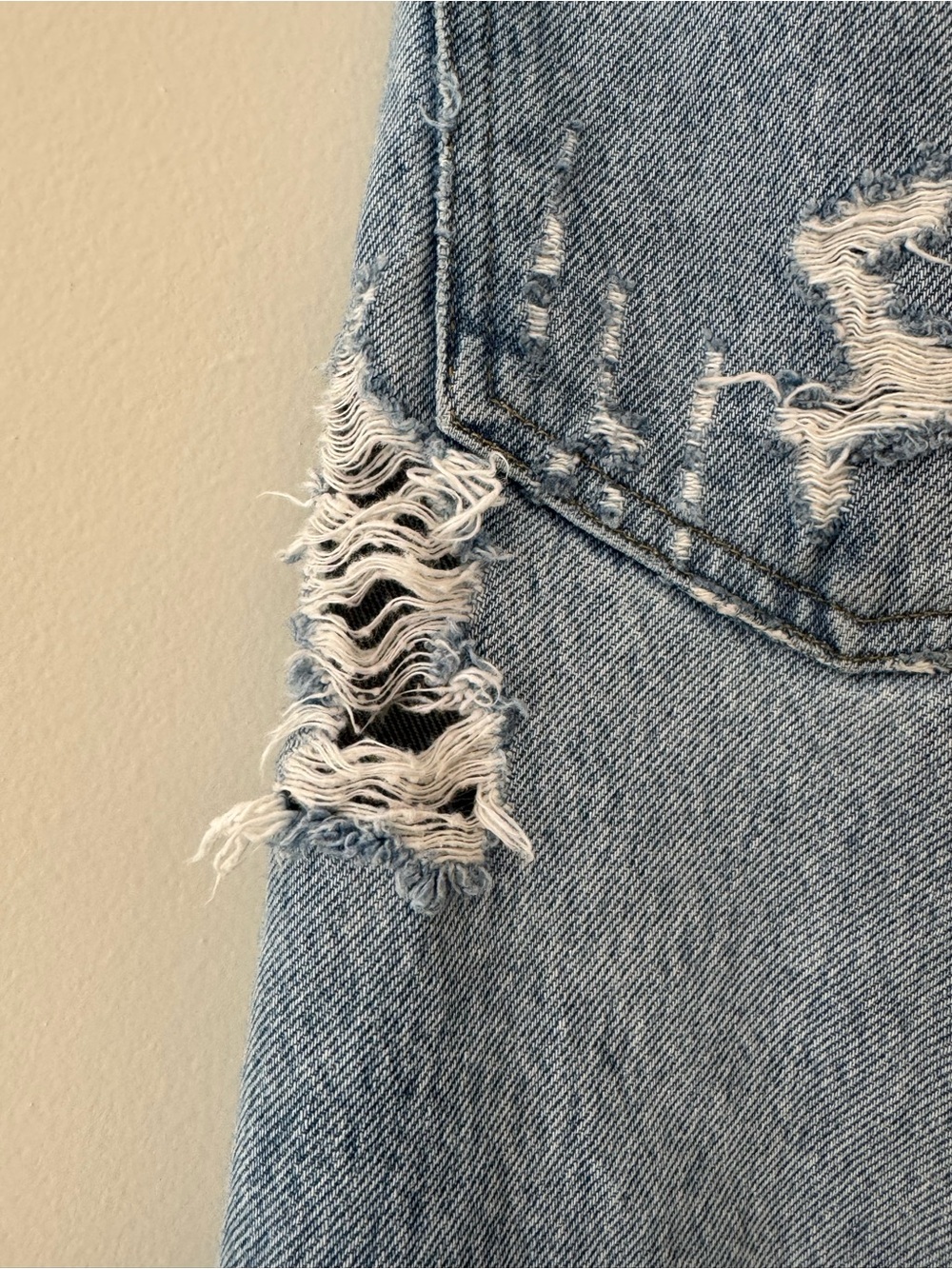 AGOLDE 90s Jeans Ripped Light Wash - Picture 8 of 12